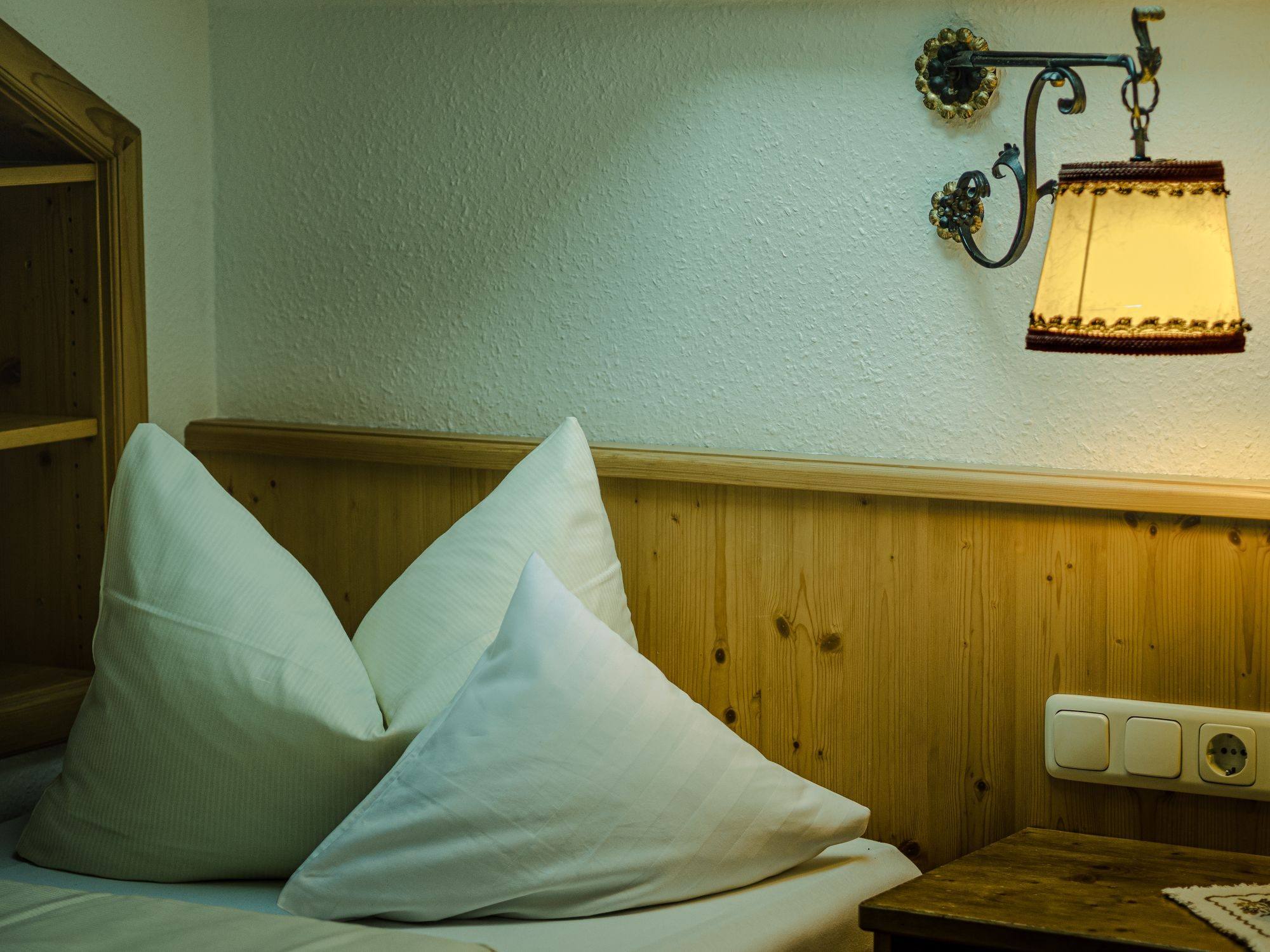 A hotel guest room used to illustrate hospitality planning, not a completed Element Nine project